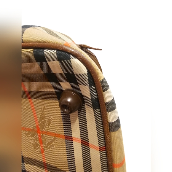 Burberrys Vintage Haymarket Check Crossbody Bag w/ COA - Picture 12 of 12